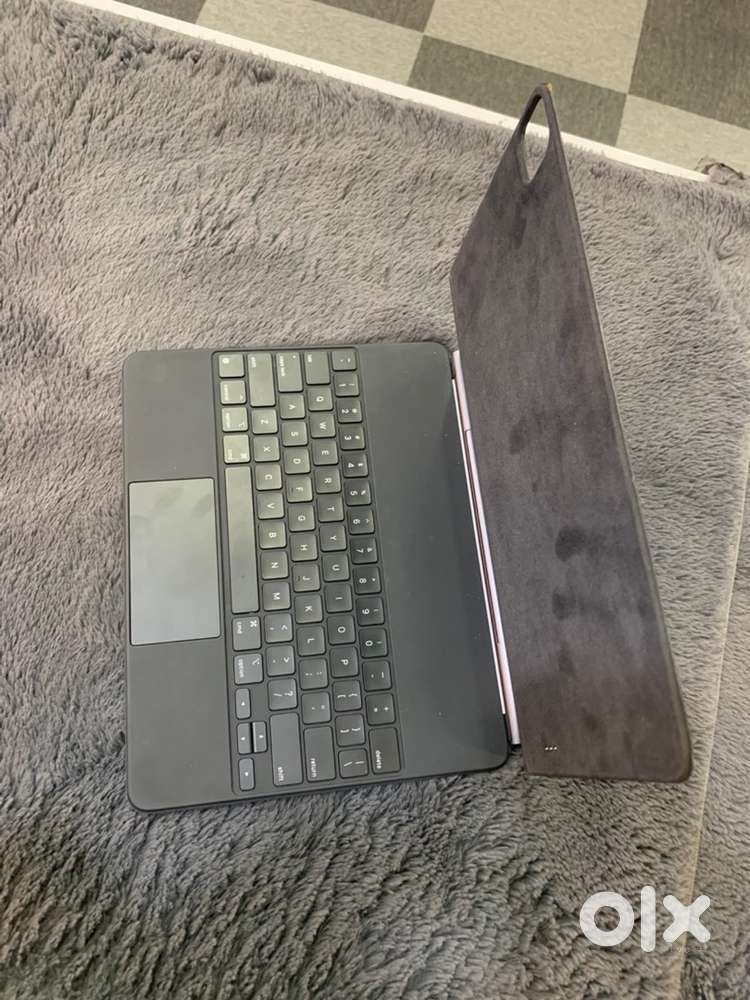 Apple Magic Keyboard with trackpad - 12.9inch screen size - with bill