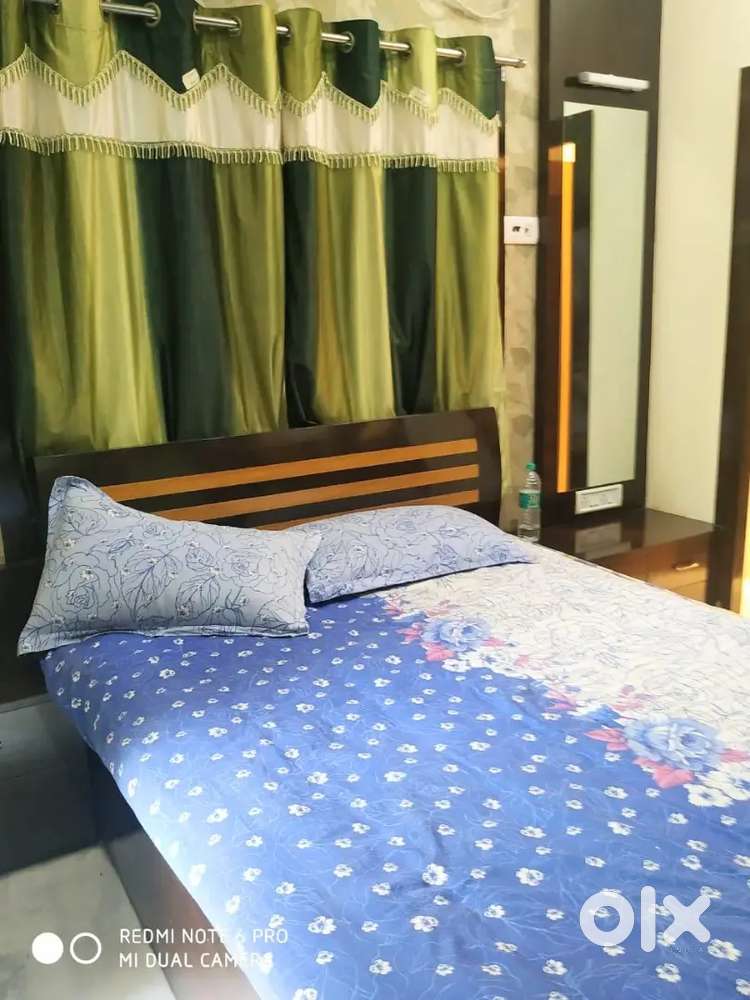 Lake Gardens 2 BHK Furnished flat rent