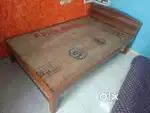bed(Dimensions: 6.5 ft (length) × 4 ft (width))