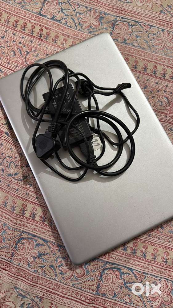 HP 15s Laptop Ryzen 3  1 year old good condition