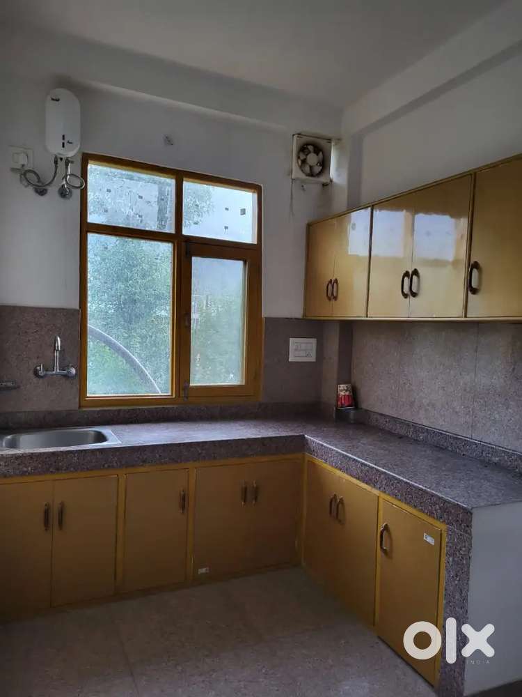 2 roomset near Tegubher civil hospital