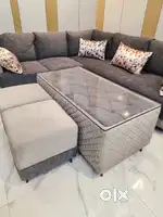 Brand new Center Table along with 2 Saatie