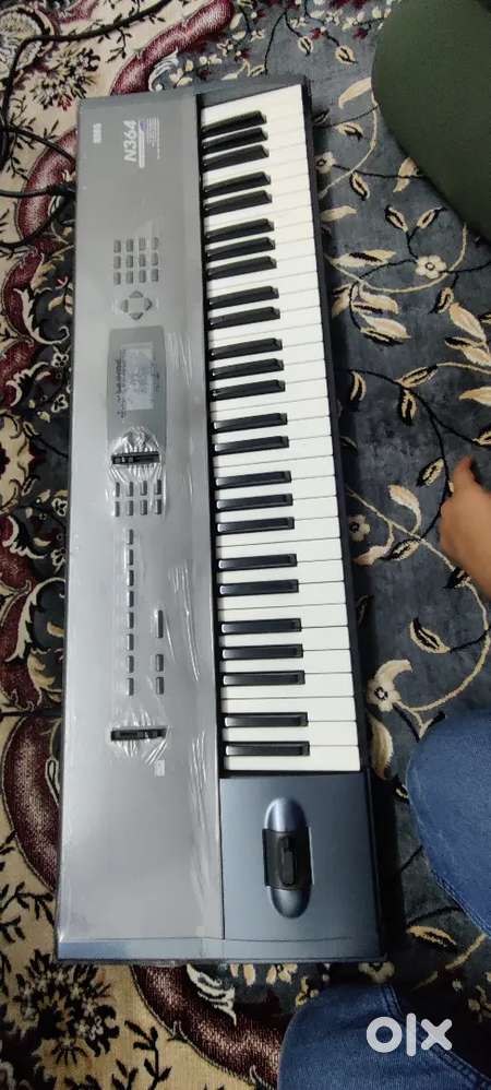 Korg N 364 Synthesiser with Midi option for sale price can negotiable