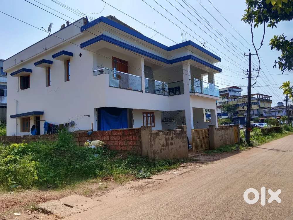 Semi commercial 3 bhk + 1shop in 5 cents thokottu Mangaluru karnataka