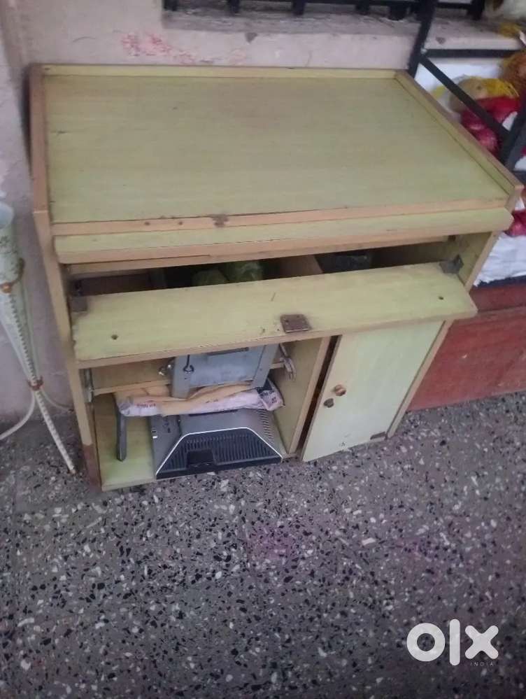 Computer Table