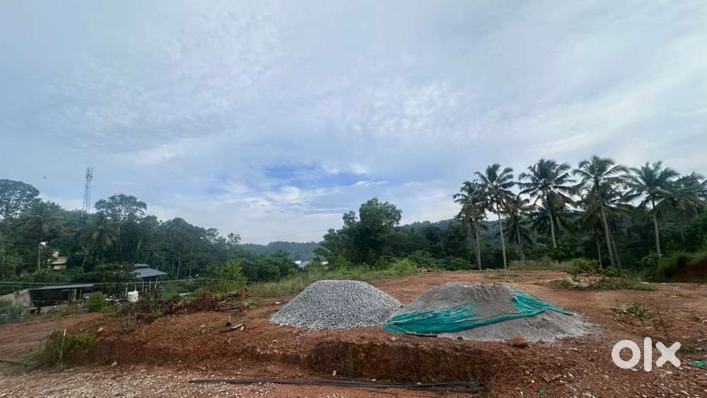 10 cent sthalam vilppanakku. moongodu . manali road. malayinkeezhu.