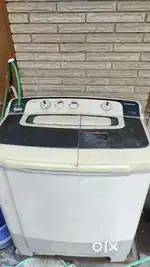 Samsung Semi Auto Washing machine for sale