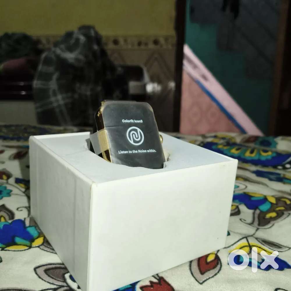Noise icon 3 smart watch urgent sale 1050