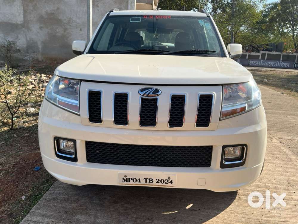 Mahindra TUV 300 2018 Diesel Well Maintained
