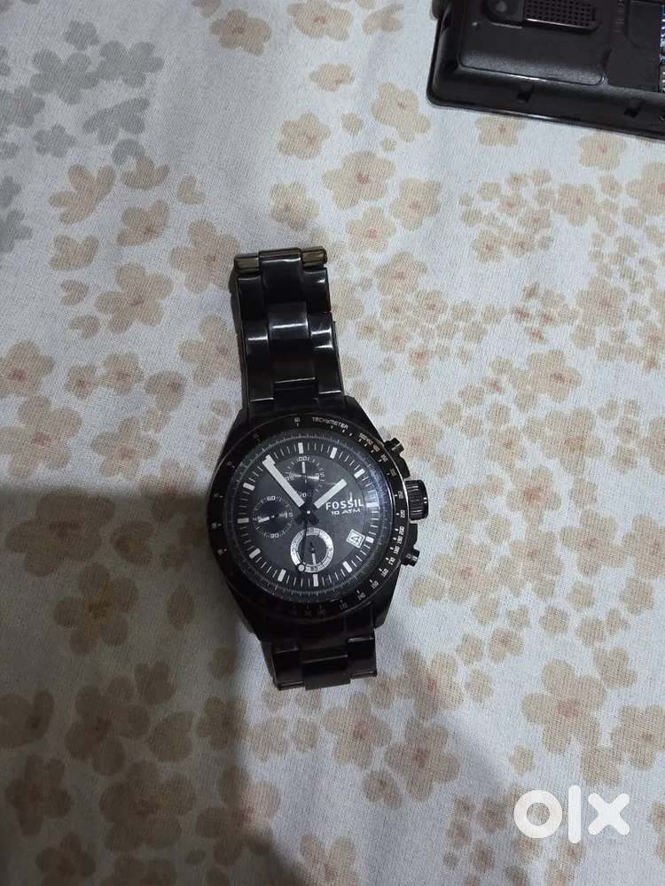 Selling fossil watch black colour