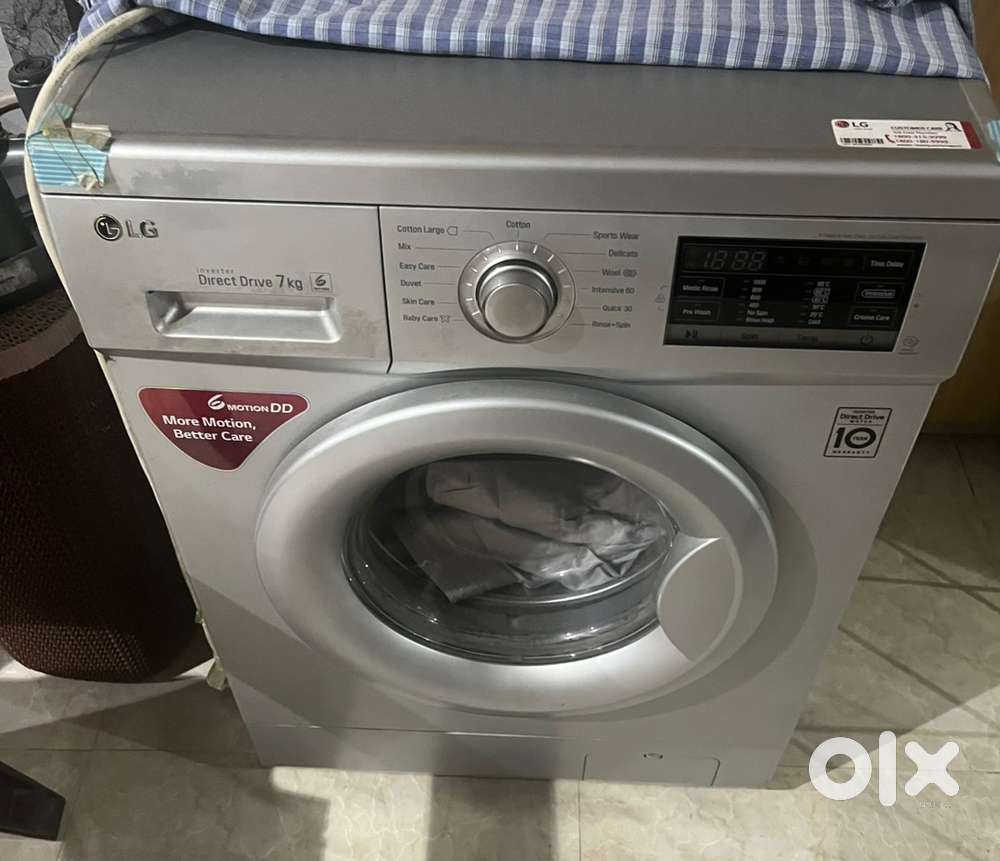LG FRONT LOAD FULL AUTOMATIC WASHING MACHINE