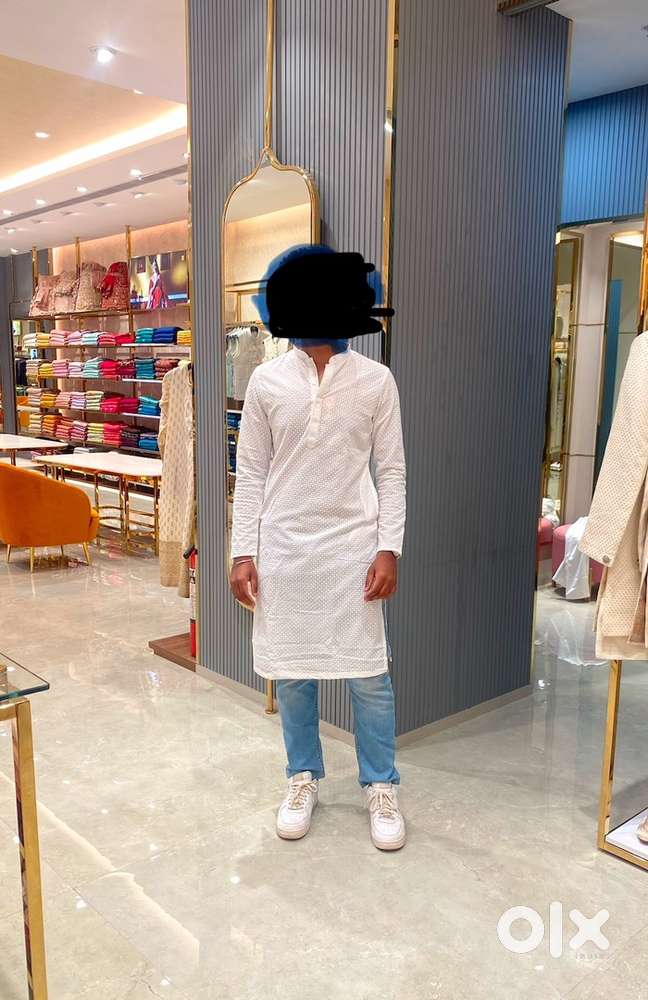 Manyavar Chikkankari White Kurta