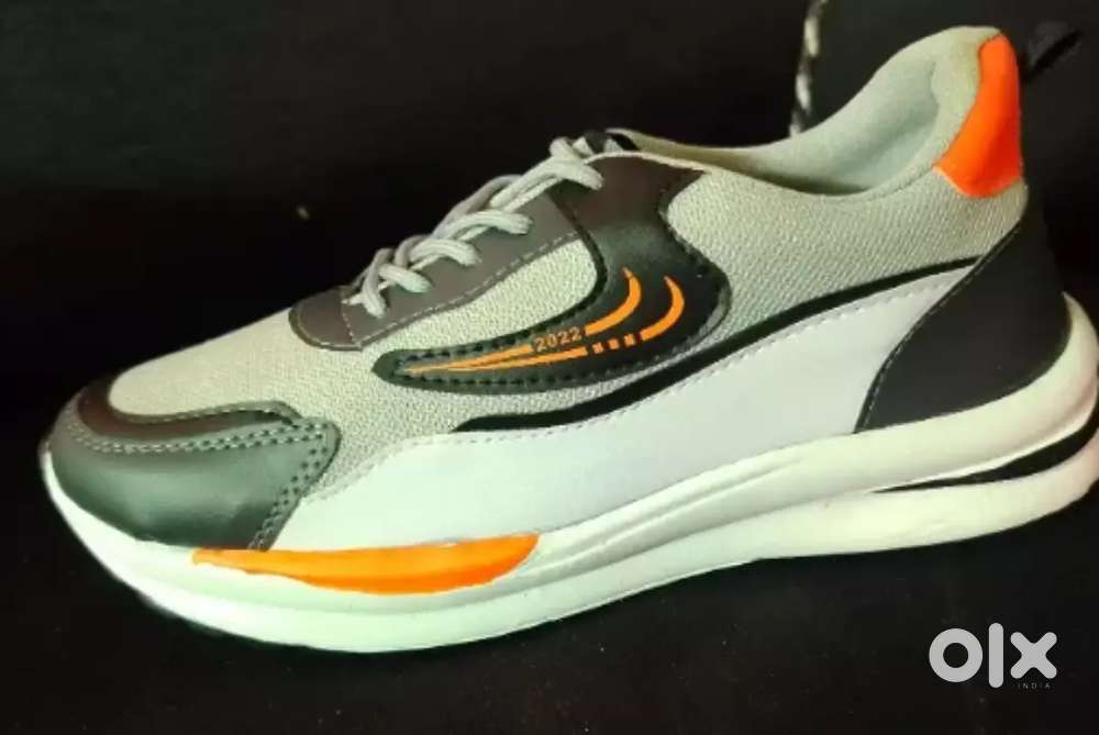 Best shoe for men's size is 9