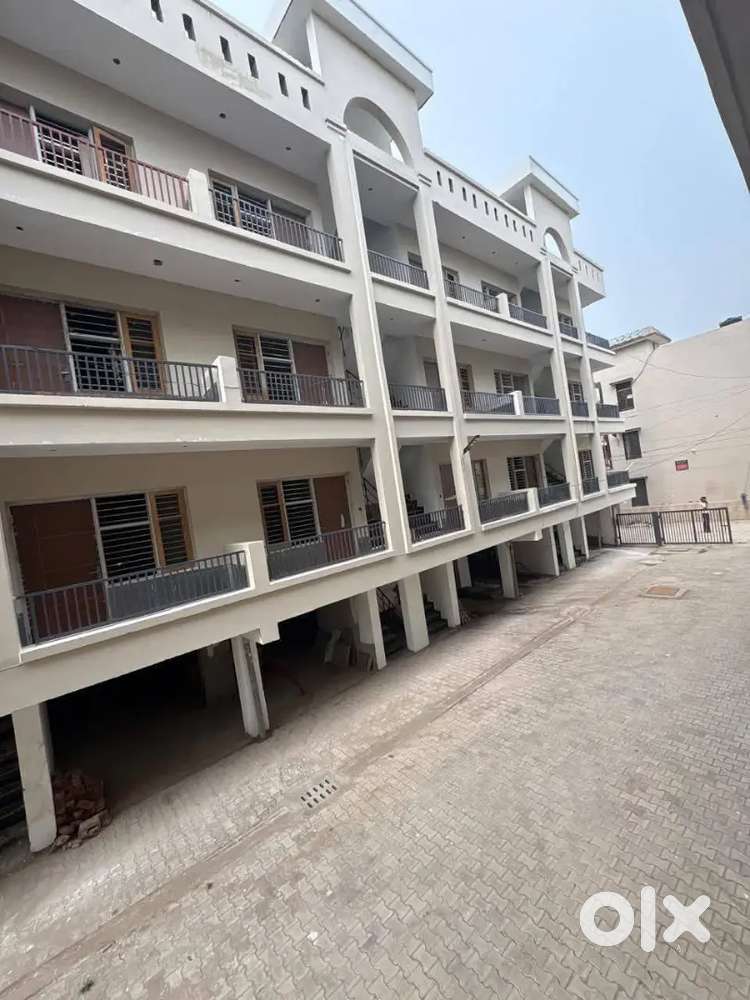 S+3 1bhk flat for sale near mean chandigarh to kurali haiway