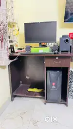 Desktop with less than 100hrs of usage
