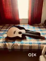 Kedence electro acoustic Guitar with bag and capo
