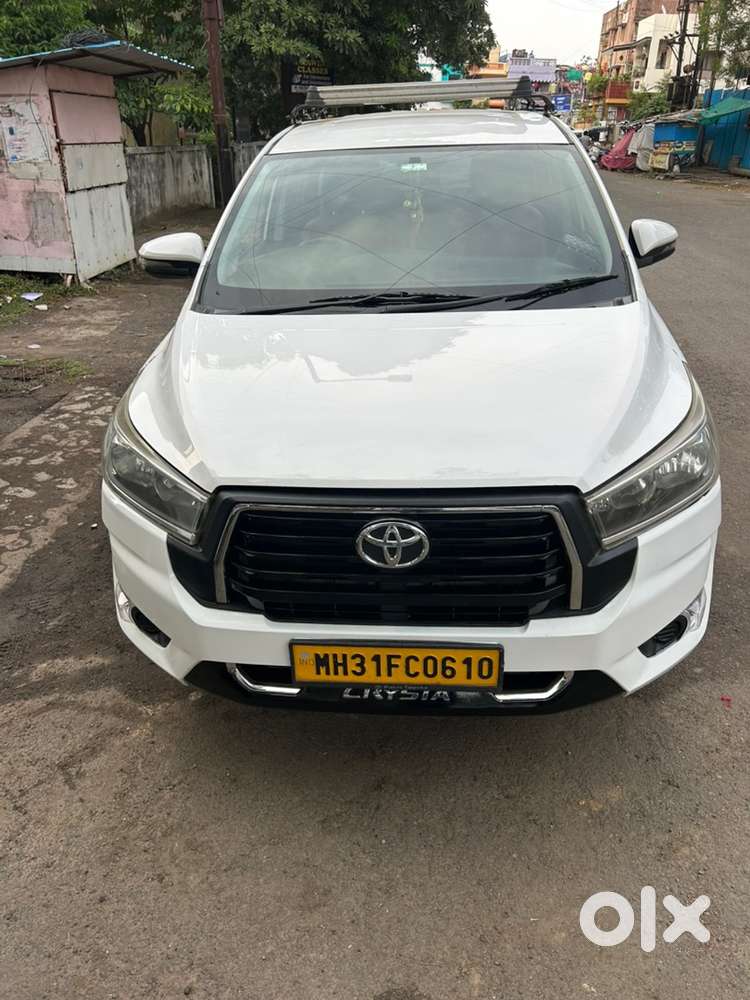 Toyota Innova Crysta 2017 Diesel Well Maintained