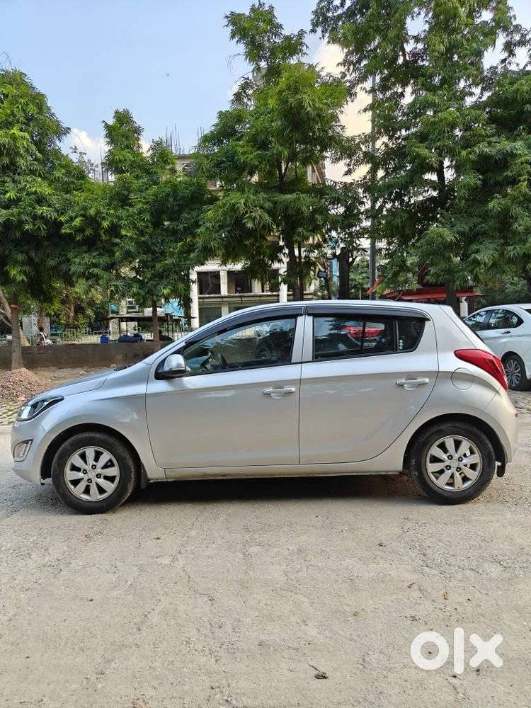Hyundai i20 Sportz 1.2 BS-IV, 2013, CNG & Hybrids