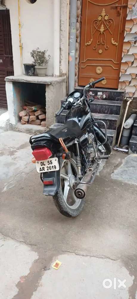 Splendor+ bike hai jo bilkul new condition me hai