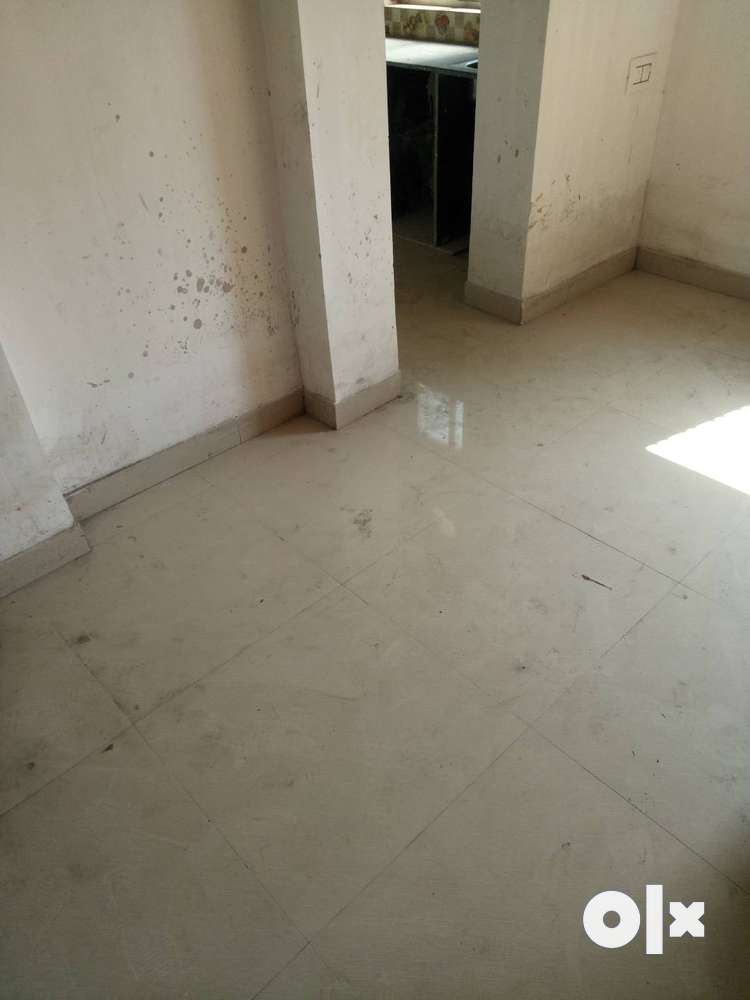 3 Bhk Flat Sale Nearby Sher-E- Punjab Dhaba Airport Jessore Road.