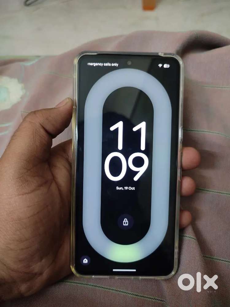 Four day old pixel 8 pro with original charger