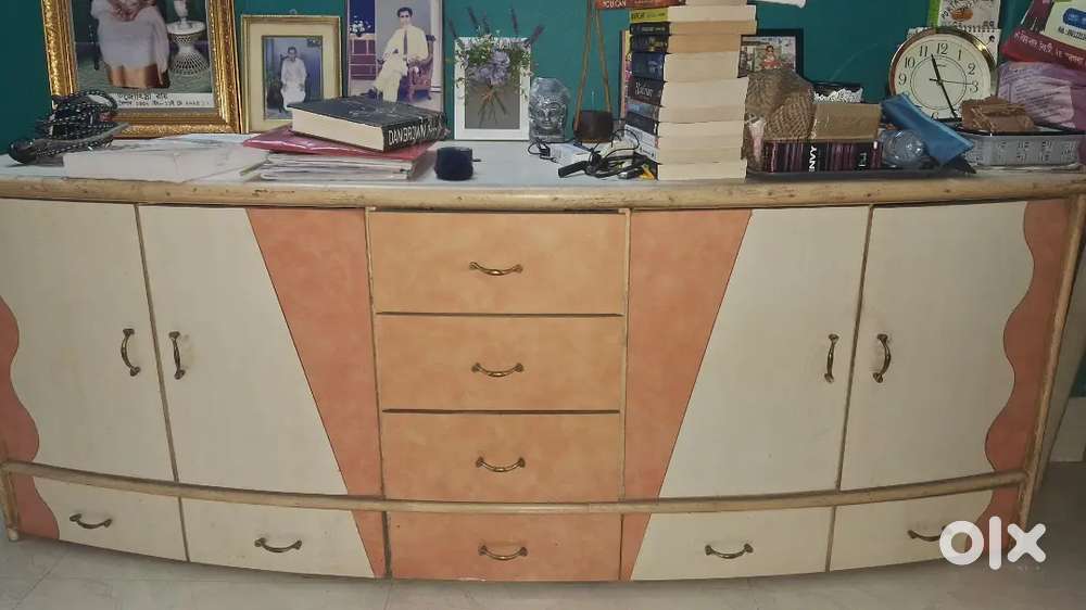 Wooden storage unit/ TV cabinet