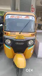 BAJAJ MAXIMA CNG TN05 CQ 9859