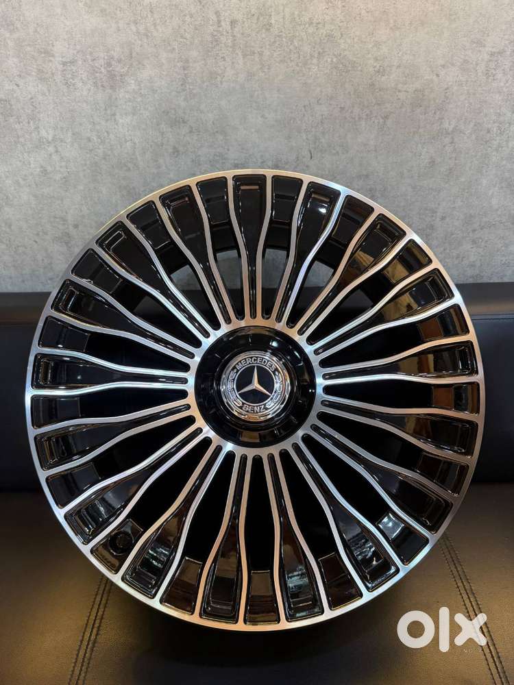 MERCEDES ALLOY WHEELS 20 INCH SET OF 4 (BRAND NEW)