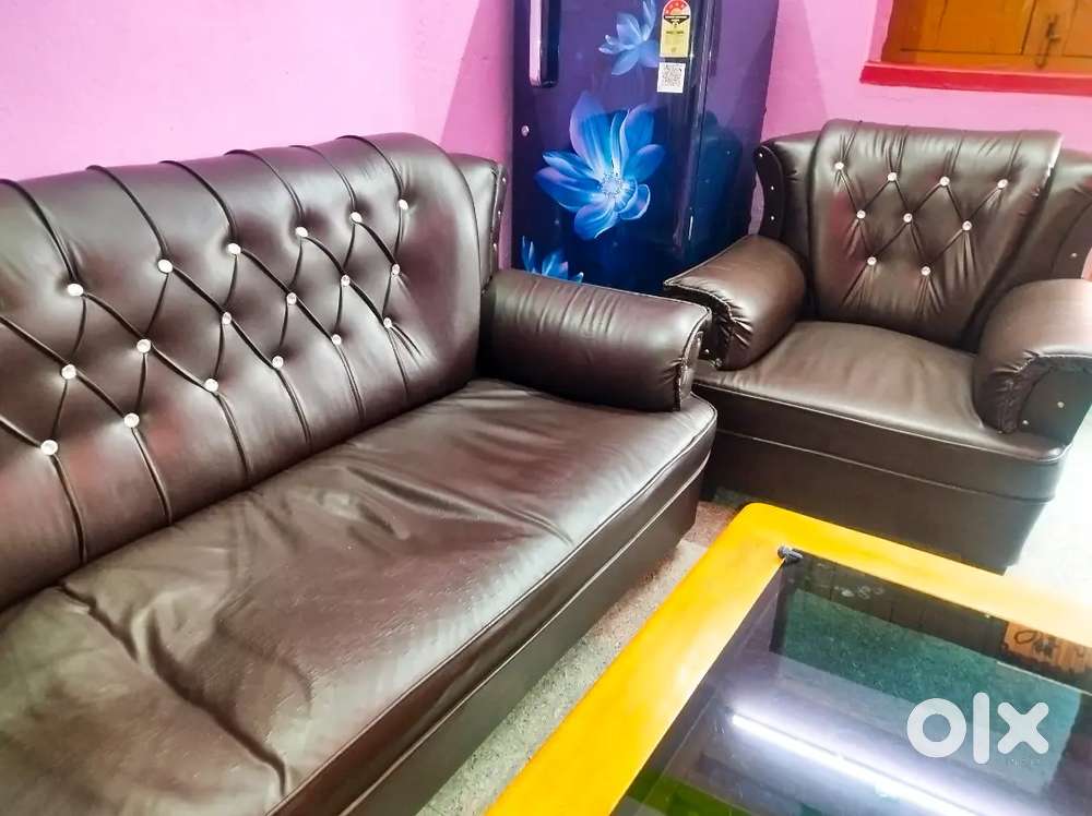 Luxury (3+2) sofa set - In a new condition.