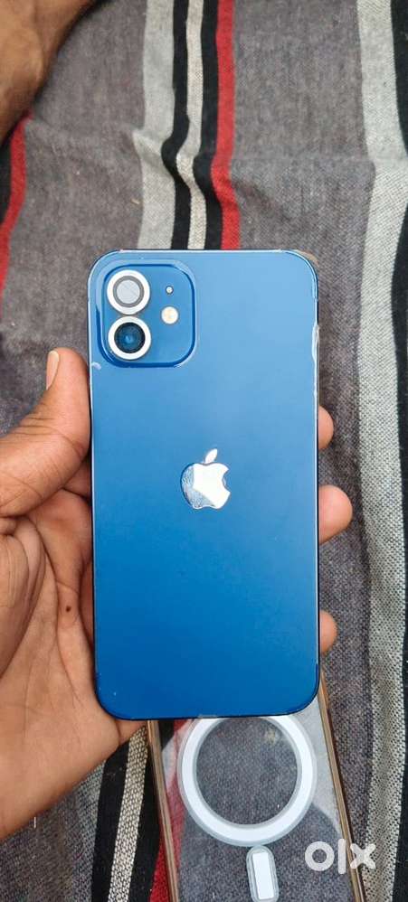 iPhone 12  64GB