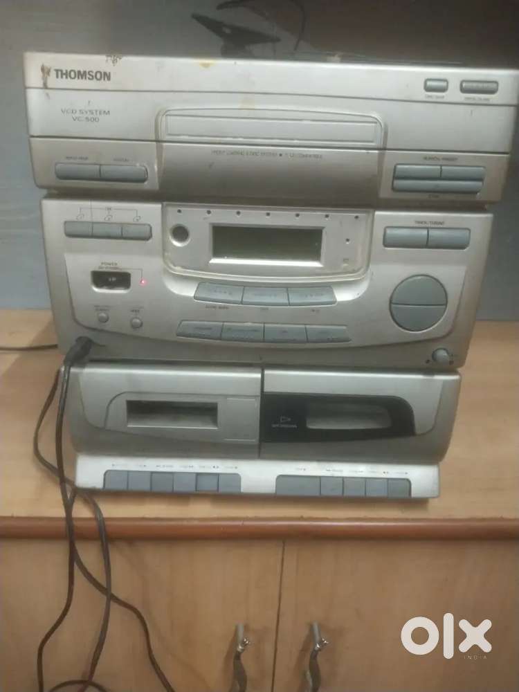 “Vintage Thomson Stereo System – FM/CD/Cassette – Good Condition”