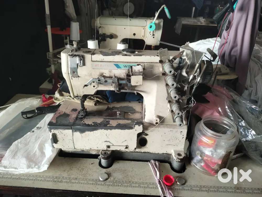 Flatlock sewing machine