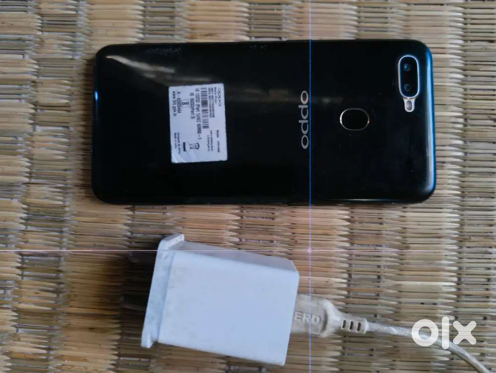 Oppo 4GB 32GB selling urgent