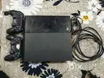 PS4 fat with two remote