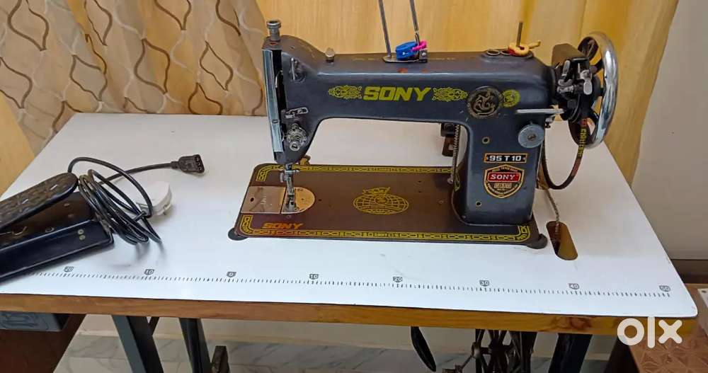 Sewing Machine with powerful Motor in Good condition