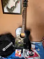 YAMAHA GUITAR