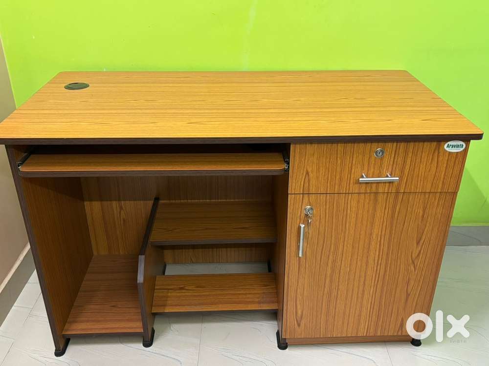 New office computer table
