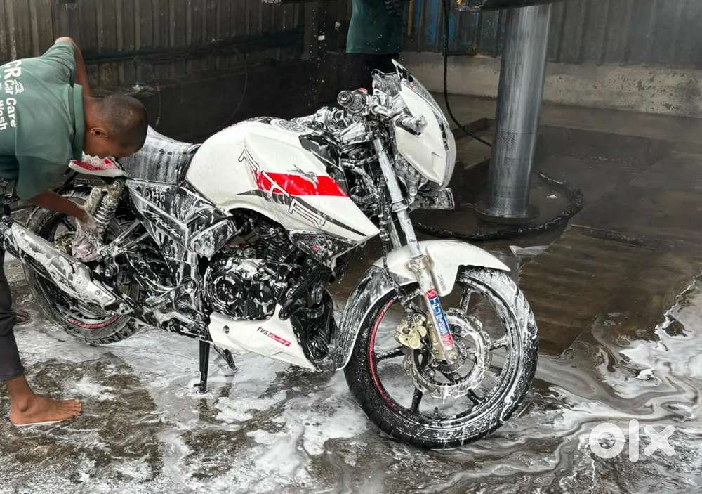 Apache rtr 180 White 2nd owner