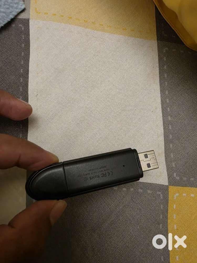 Apple carplay wired to wireless adaptor car