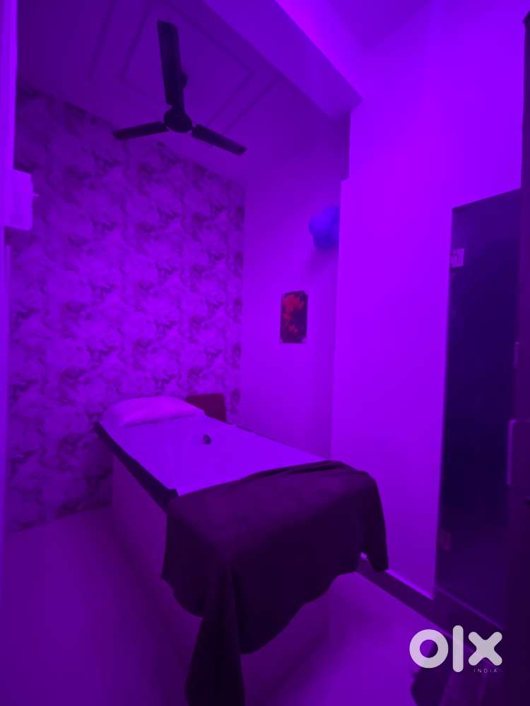 Spa massage therapist