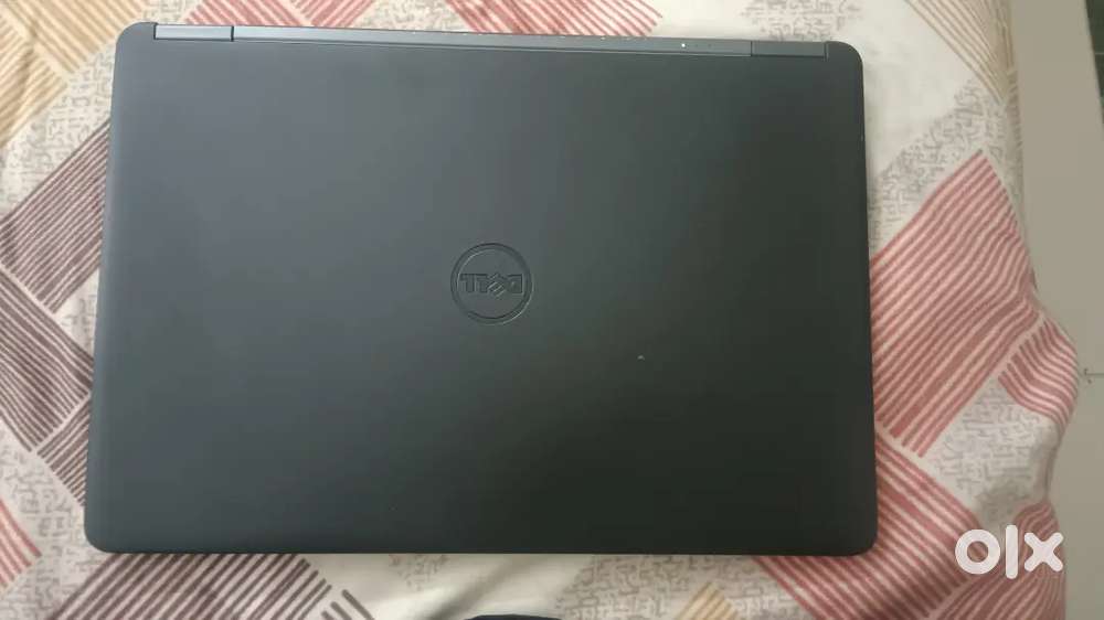 A new mint condition laptop i7 Dell laptop