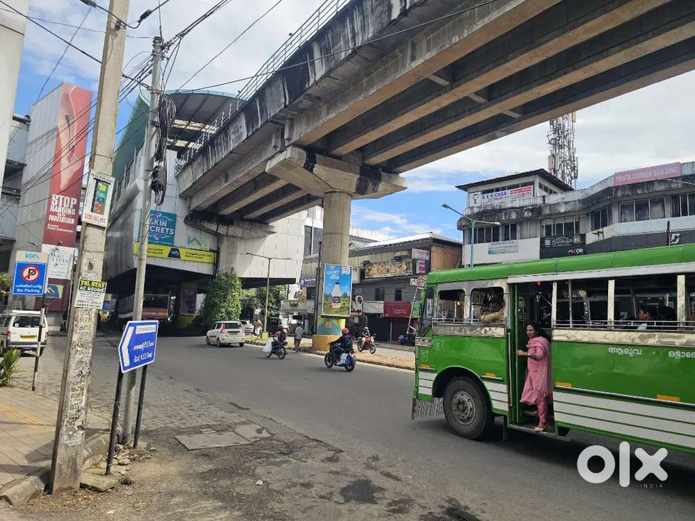 10 Cent Commercial Plot Sale in Metro station Edappally.