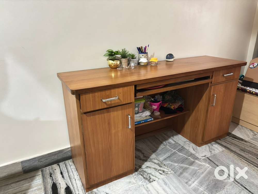 Table for computer and writing