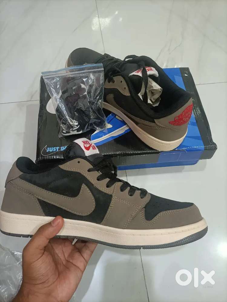 Travis scott nike shoes