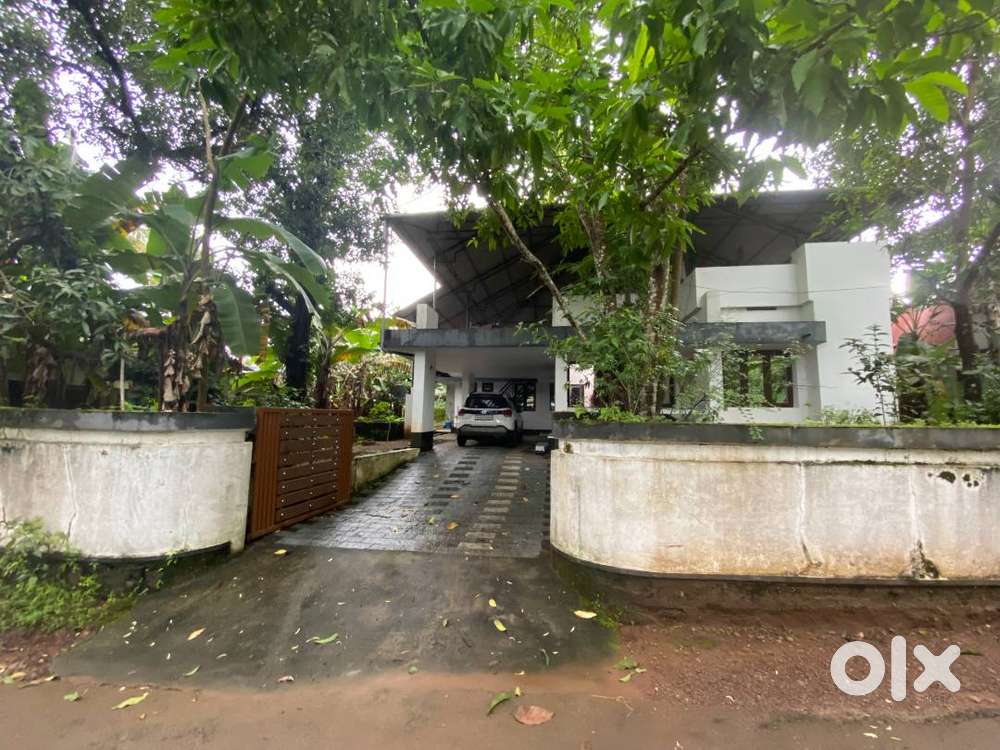 13 cent plot with house at Thalore