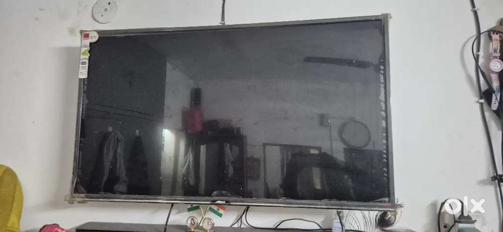 Tv 40inch nipex 3year old