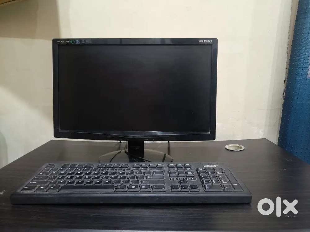 Wipro WLA181 TWE Monitor with CPU, Keyboard