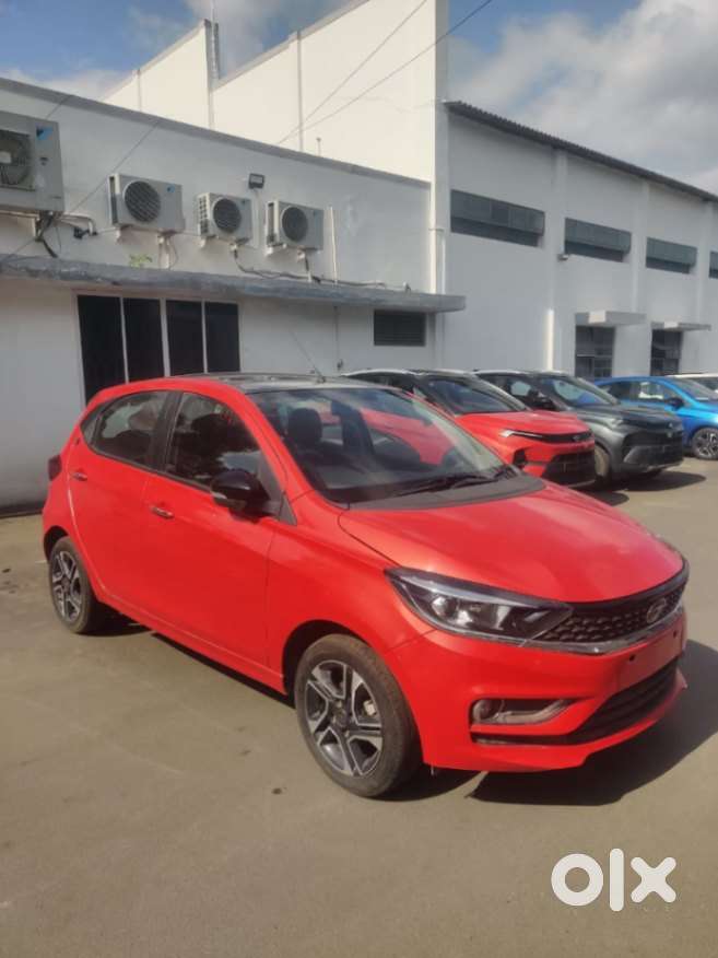 Tata Tiago XZA Plus Dual Tone, 2023, Petrol