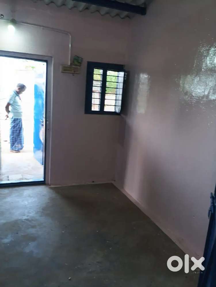 House for rent in peedampalli Puthu thottam