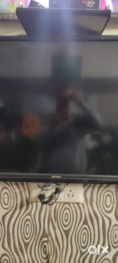 Sony Bravia 43 Sansui 43